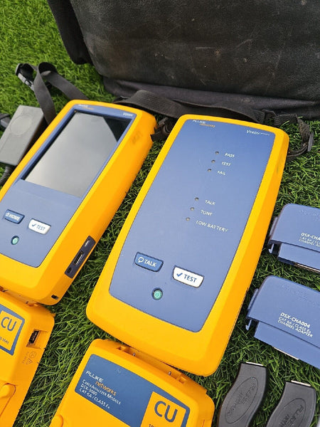 Fluke Networks DSX-5000 Versiv Cat6 Cat6a LAN Cable Certifier Tester
