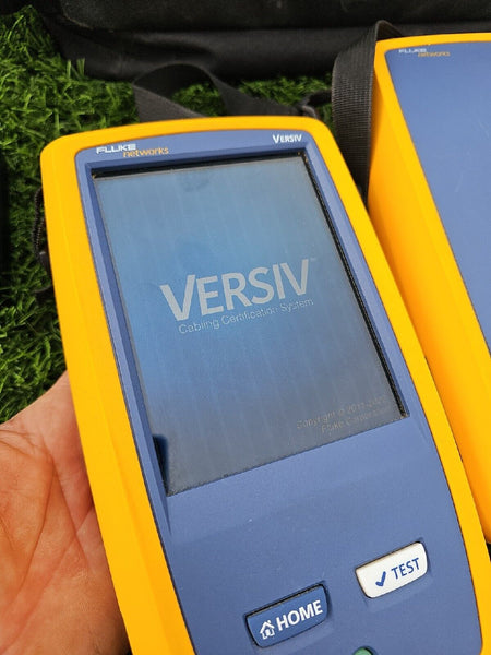 Fluke Networks DSX-5000 Versiv Cat6 Cat6a LAN Cable Certifier Tester